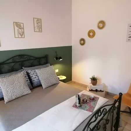 Il Vicoletto Sul Castello Napoli