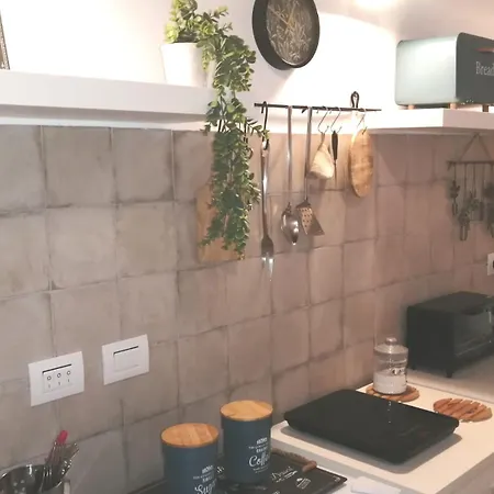 Il Vicoletto Sul Castello Neapel